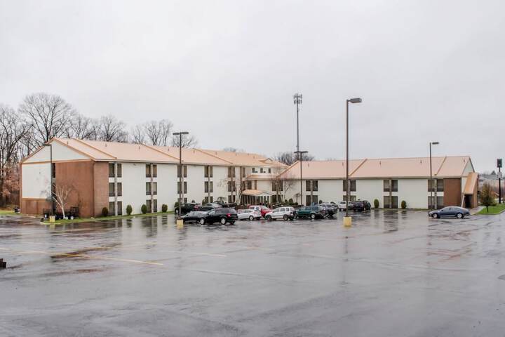Hotel 5 of 59
