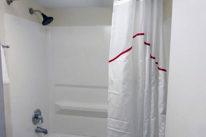 Room 11 of 17