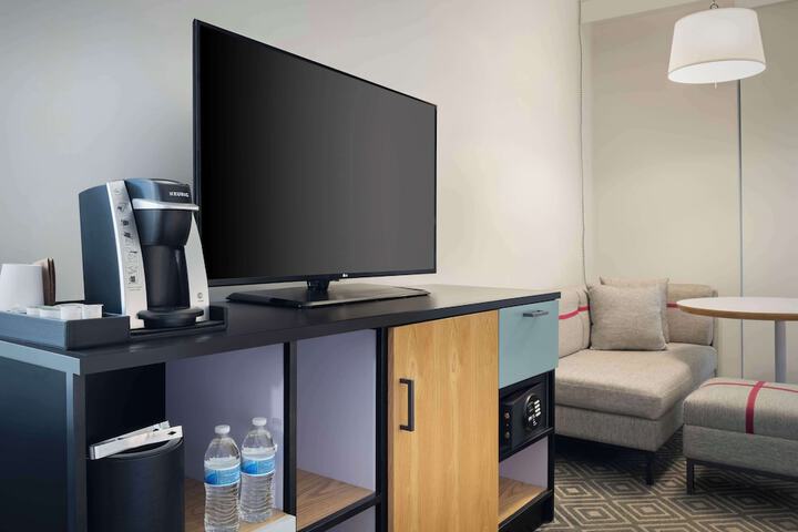 Room 19 of 56