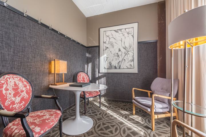 Room 44 of 90