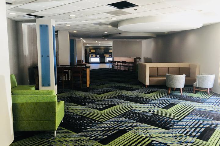 Hotel 5 of 61