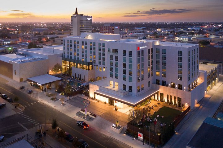 Hotel 4 of 67