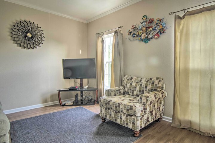 Pool Access & Deck: Bethany Beach Gem
