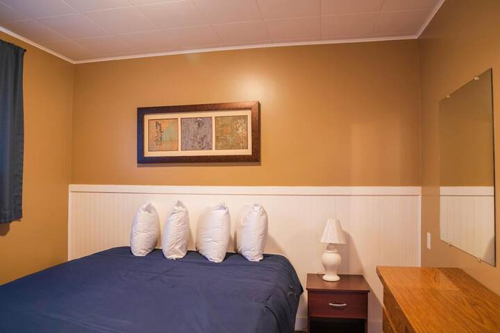 Room 28 of 48