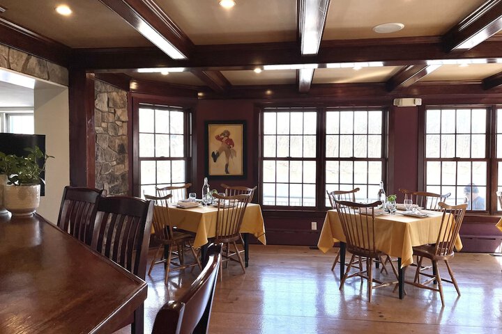 Dining 54 of 73