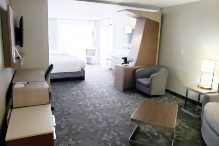 Room 25 of 58