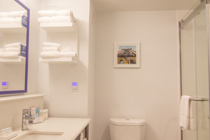Room 40 of 54