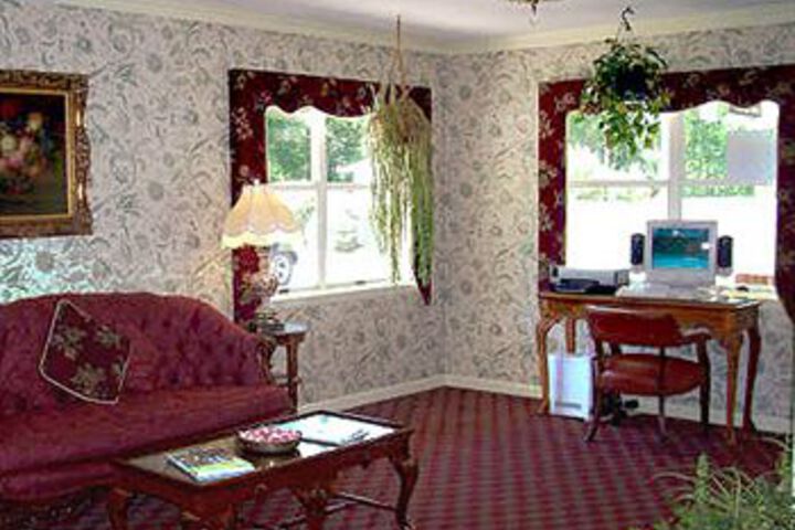 Durham Skyland Magnuson Hotel