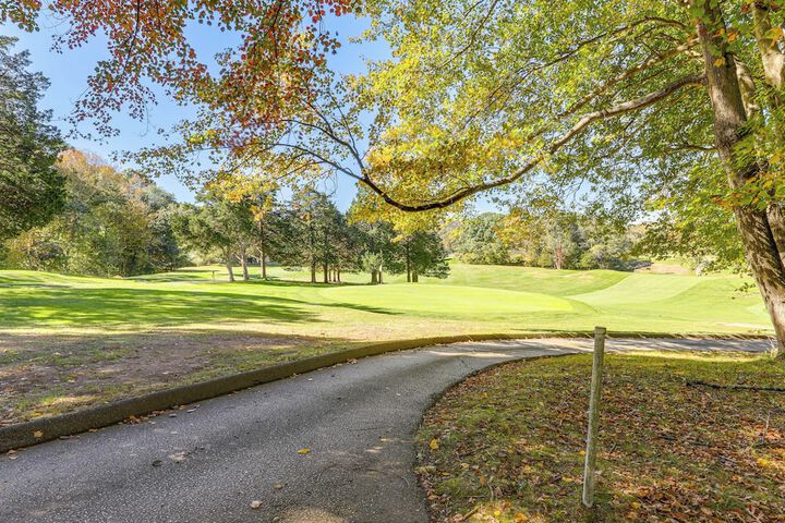 Norwich Vacation Rental w / Golf Course Views!