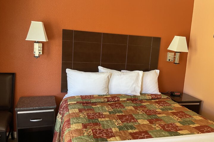 Room 42 of 44