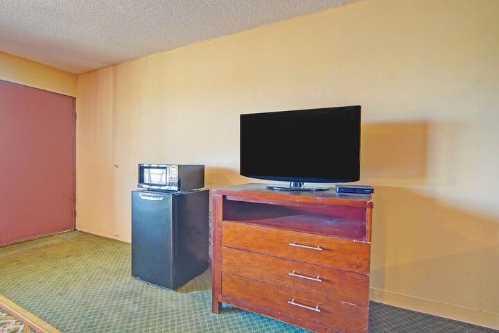 Sunset Inn Flatonia I 10 by Hotel O