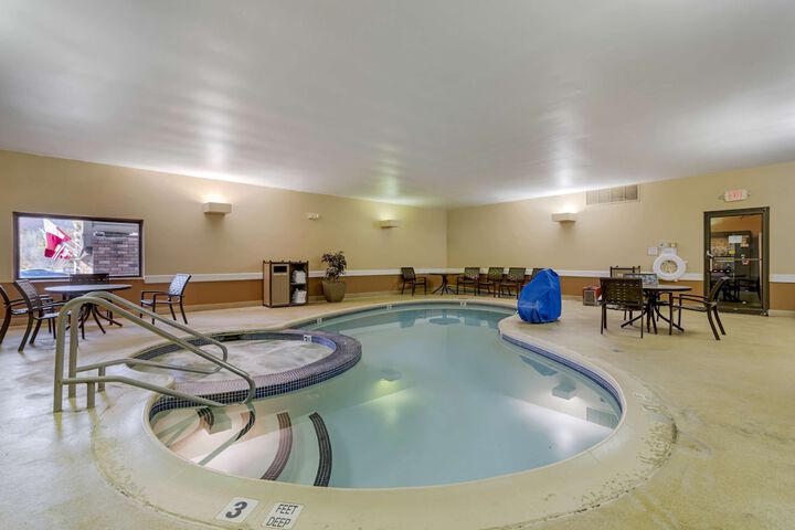 Pool 8 of 67