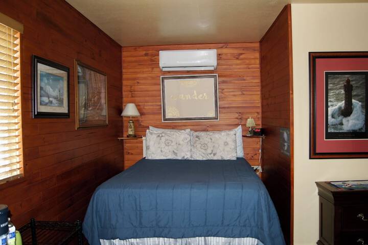Room 22 of 65