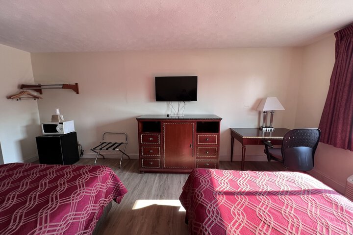 Room 5 of 27