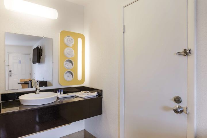 Room 29 of 31