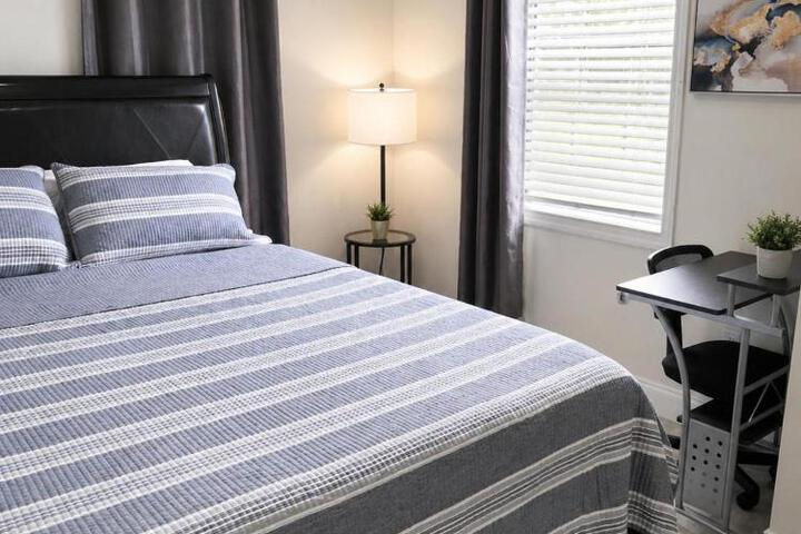 Cozy Two Bedrooms Apartment in Valrico