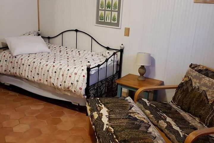 Room 25 of 73