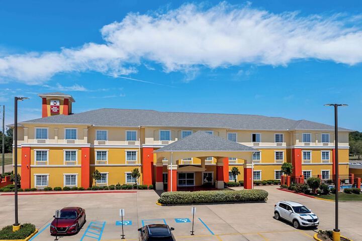 Best Western Plus Magee Inn & Suites