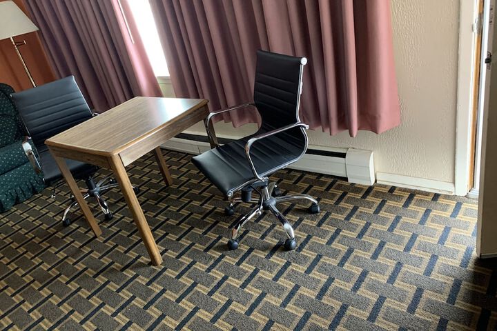 Room 12 of 14
