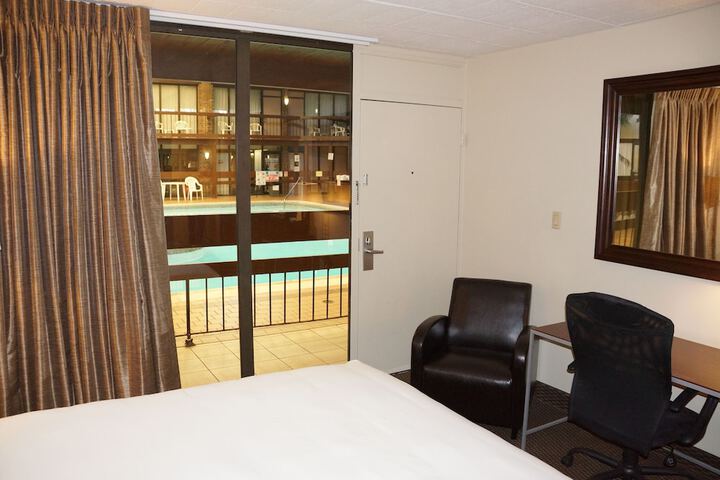 Room 7 of 19