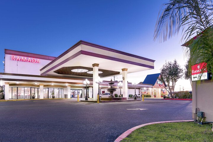 Hotel 2 of 56