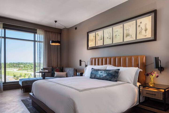 Room 54 of 92