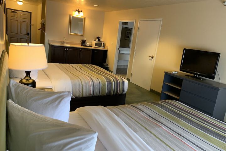 Country Inn & Suites by Radisson West Valley City, UT
