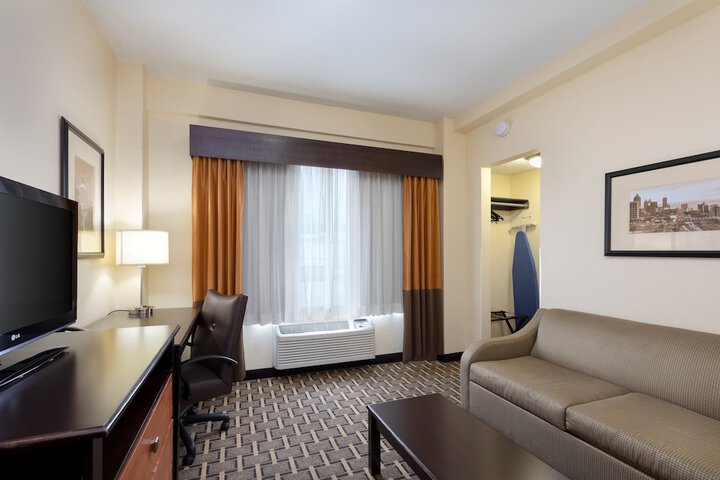 Room 11 of 75