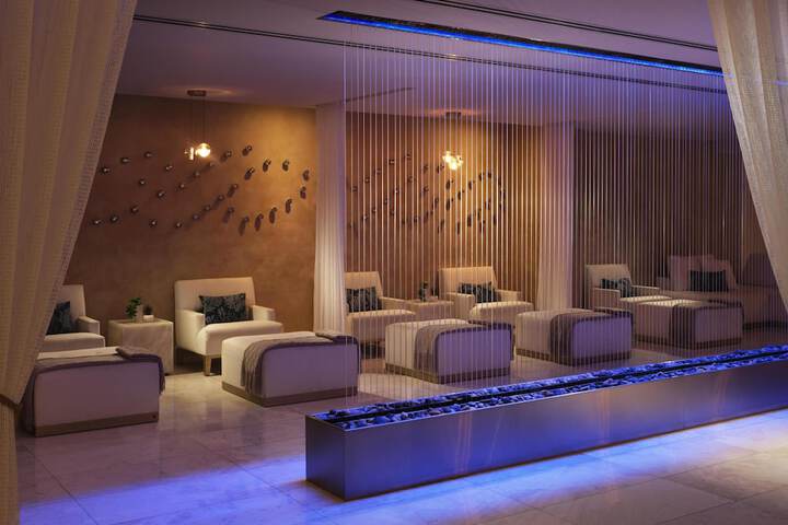 Signia by Hilton Diplomat Beach Resort