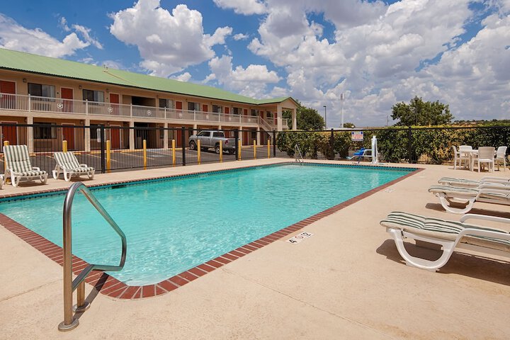 Pool 3 of 20