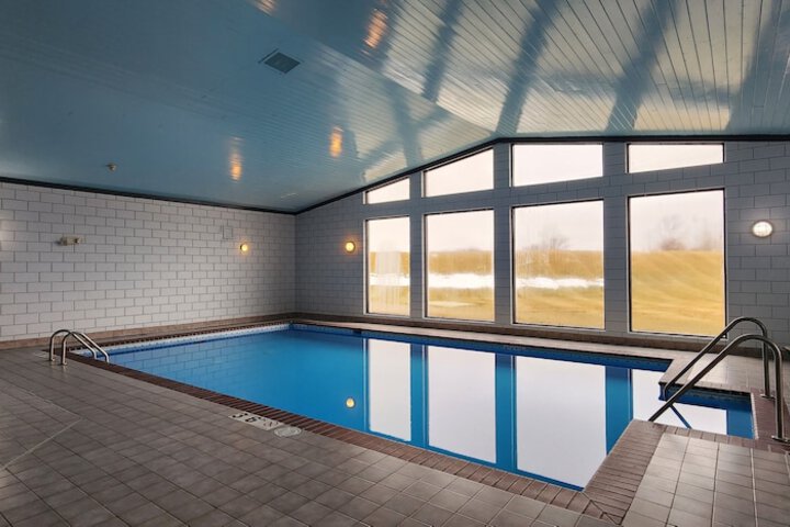Pool 2 of 32