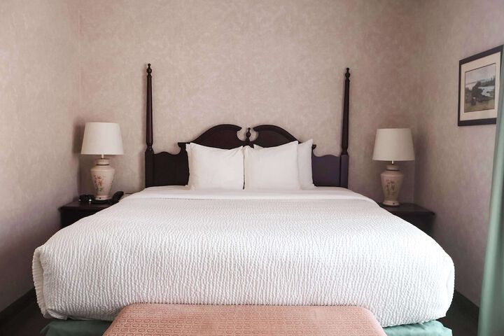 Room 14 of 50