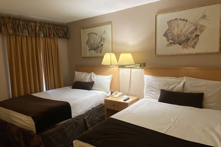Room 21 of 39