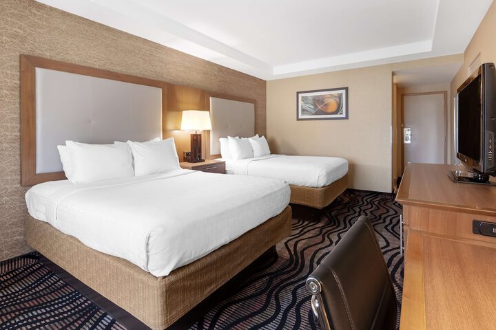 Room 31 of 40
