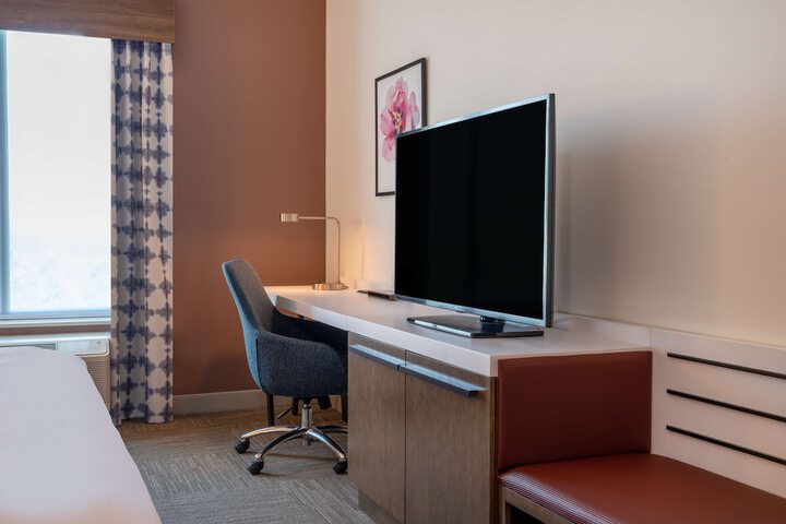 Room 15 of 42