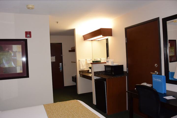 Room 85 of 149