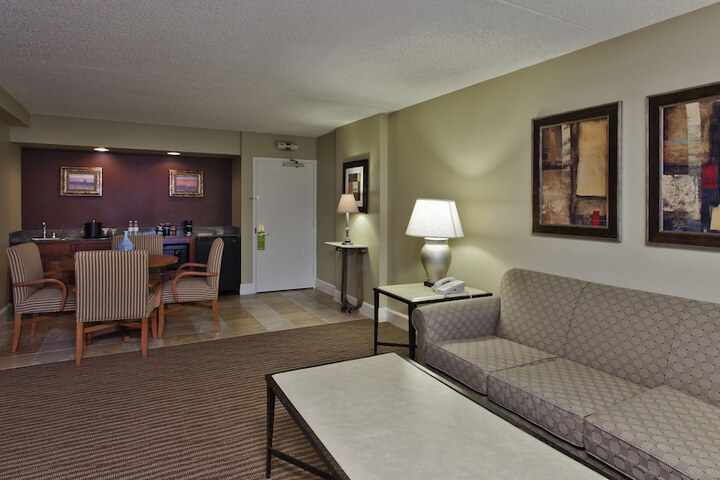 Room 17 of 31