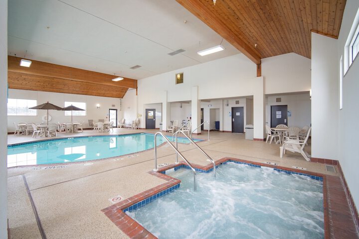 Pool 6 of 65