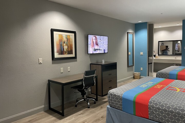 Room 22 of 47