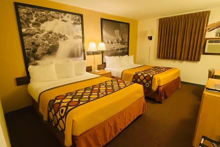 Room 21 of 37