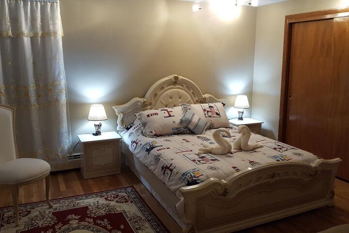 Albina House