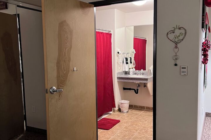 Room 41 of 62