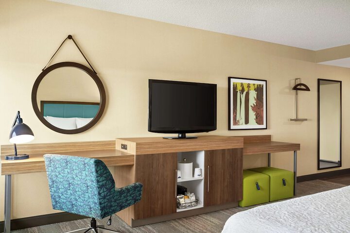 Room 8 of 24