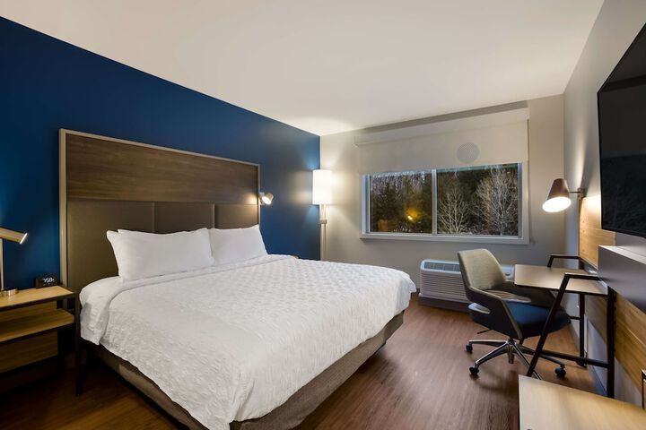 Room 35 of 48