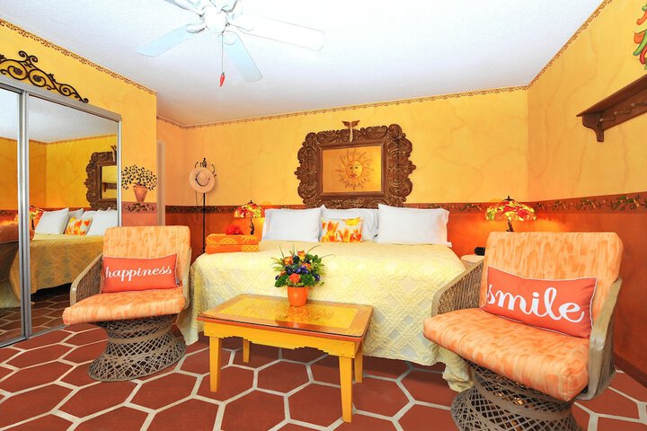 Room 10 of 25