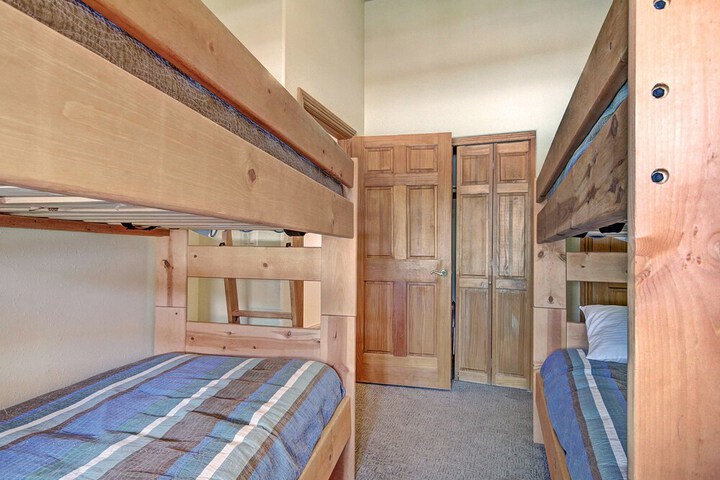 Room 27 of 38