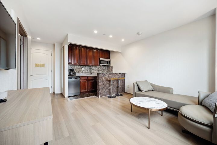 Ramada by Wyndham Flushing Queens