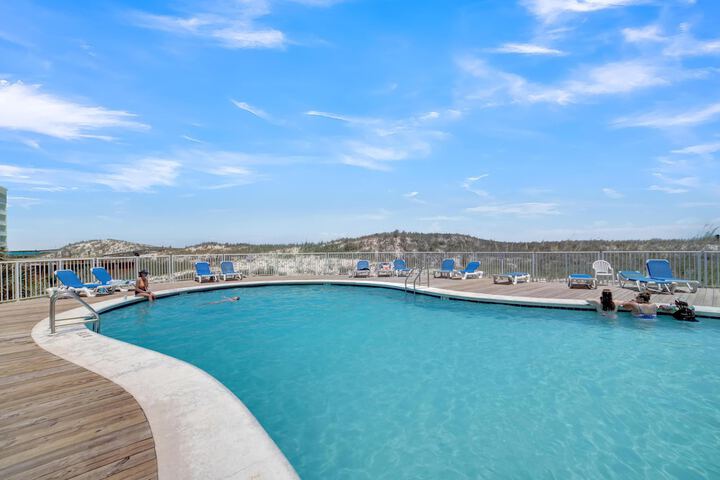 Pool 12 of 46