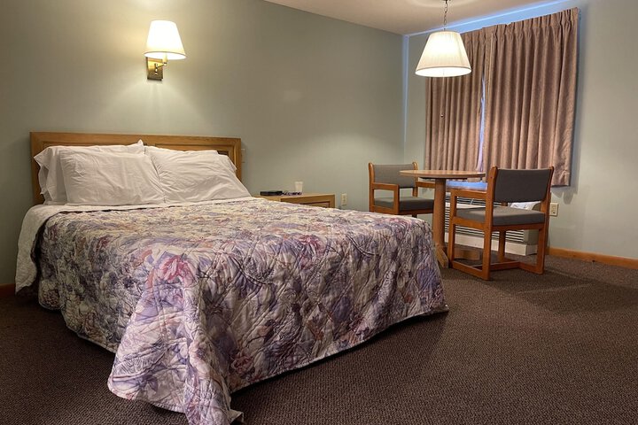 Room 22 of 37