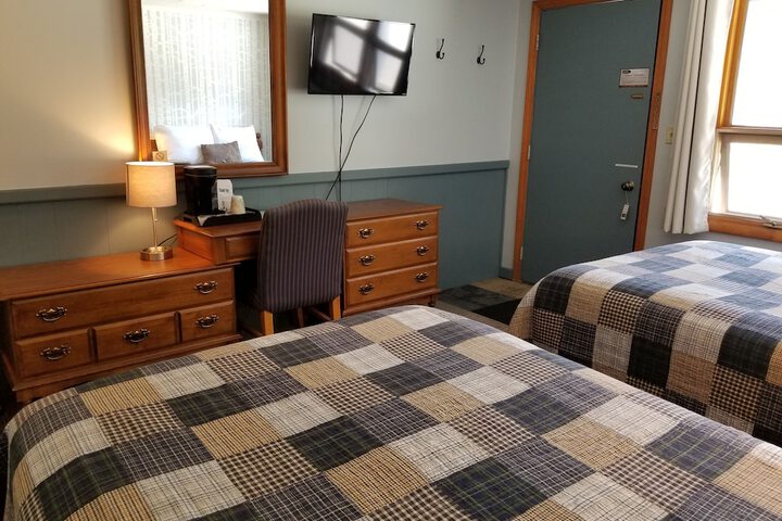 Room 53 of 114